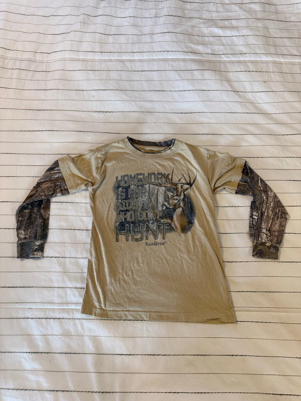 Realtree Kids Camo Long Sleeve Hunting Deer Graphic Shirt- S